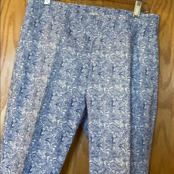 Capri pants - Picture 5 of 5